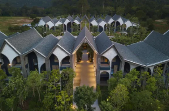 โรงแรมลาบาริส เขาใหญ่ โรงแรมใกล้Hokkaido Flower Park Khaoyai