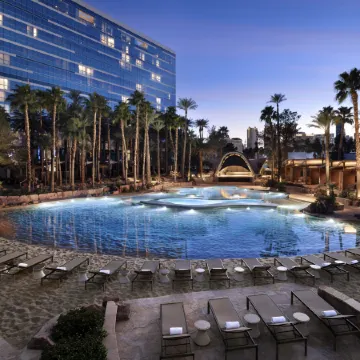 Virgin Hotels Las Vegas, Curio Collection by Hilton Отели рядом с достопримечательностью «Лас Вегас Стрип»