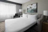 DoubleTree Suites by Hilton Hotel Charlotte-Southpark - 4-Star