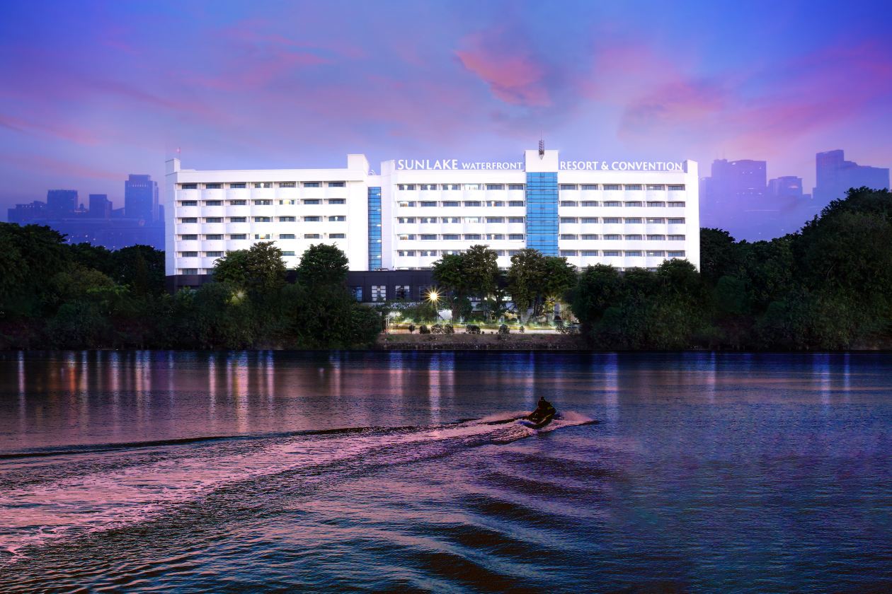 Sunlake Waterfront Resort & Convention Jakarta Hotels in North Jakarta