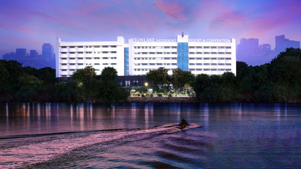 Sunlake Waterfront Resort & Convention Jakarta