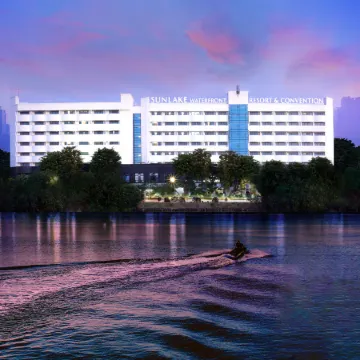 Sunlake Waterfront Resort & Convention Jakarta Отели рядом с достопримечательностью «Торговый центр Sunter Mall»