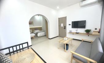 Dunhuang Xichen Yishe Homestay (Crescent Spring Mingsha Mountain Scenic Area Branch)