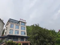 RuNiSuoYuan MinSu Hotels near Houwang Village