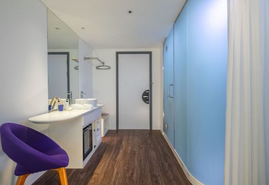 트루 바이 힐튼 조식 공간