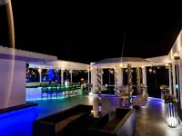 โรงแรม เฮชทีไนน์ พัทยา - ที่มีบาร์