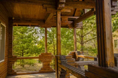 Hulunbuir Mountain Top Villa Resort Hotel