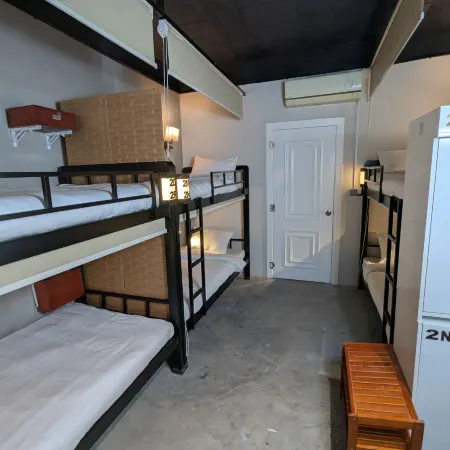Tonle Hostel