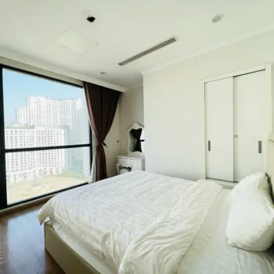 Vinhomes Royal City Apartments - Sunhometel Hotels near Vincom Mega Mall Royal City