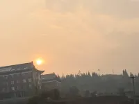 Zhijin Tumbler Hotel - Dağ Manzaralı