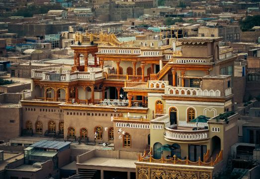 [Sky Garden Homestay의 화려한 목조 건축물]