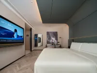 Dalian Zhongshan Square Zhongshan Road Atour S Hotel - شرفة