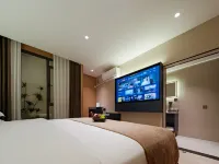 LISHION·Lishang Hotel (Jianshui Purple Pottery Street) - Balkoner