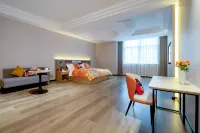 Cloud Four Seasons Hotel (Ningchuncheng Branch, Beihai High speed Railway Station)