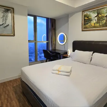 Sea View with Bridge @Gold Coast 1BR at 33rd
