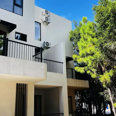 Limu Elegant House · Life Light Luxury Design Resort Guesthouse (Gejiu Shadian Grand Mosque Branch)
