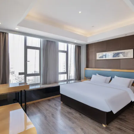 Qingmu Selected Hotel (Ma'anshan East Station Golden Eagle International Branch)