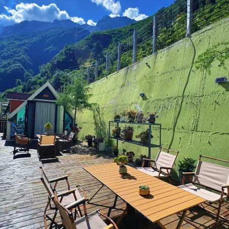 Yunting Jingju Hotel (Kangding Branch)