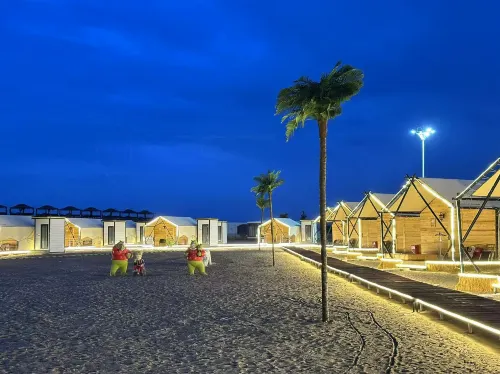 Golmud Kunlun Secret Realm Lakeside Wild Luxury Resort