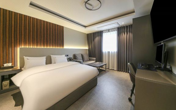 브라운도트 충주시청점