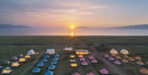 Sailimu Lake Muyun Cloud Wild Luxury Camp