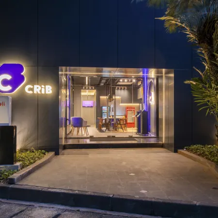CRiB by Bobobox, Kuningan, Jakarta Отели рядом с достопримечательностью «Статуя Панчоран»