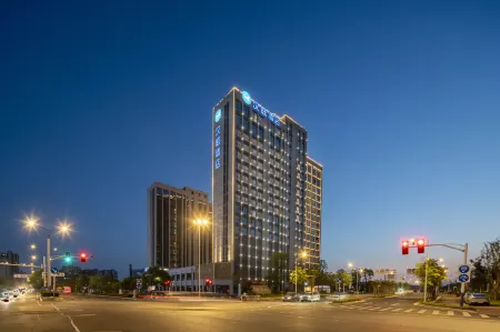 Hanting Hotel, East Ma'anshan Railway Station, Cihu River Road