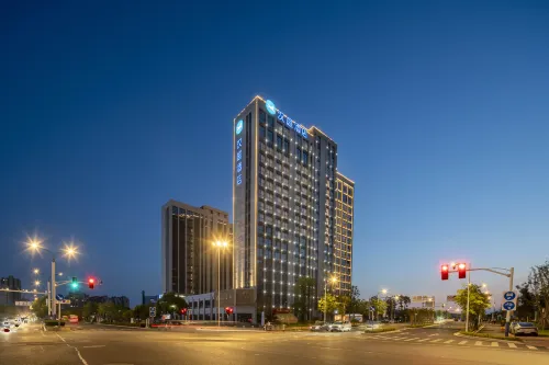 Hanting Hotel, East Ma'anshan Railway Station, Cihu River Road