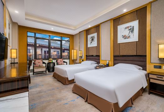 윤-젠 로터스 호텔 조식