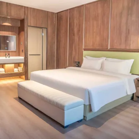 Boyuan Hotel (Lanzhou Old Street West Railway Station)