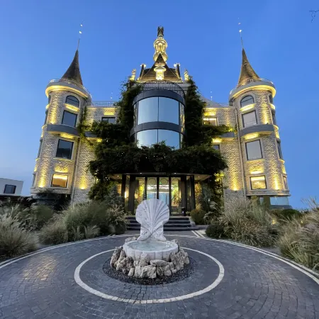 Weihai Bay Four Seasons Castle