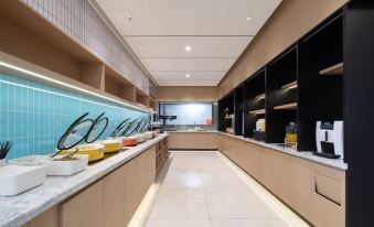 Moshang YaJu Hotel (Wuhan Central China Normal University Ma Fang Shan Metro Station Branch)