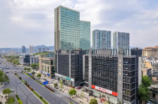 Junyi Hotel Отели рядом с достопримечательностью «Tonglu Swimming Pool»