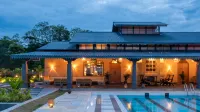 Rhino and River Wildlife Retreat & Spa, Pobitora - Guwahati โรงแรมใน