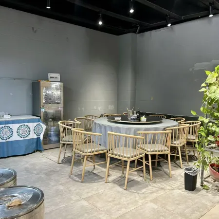 Shiping Leju Hotel
