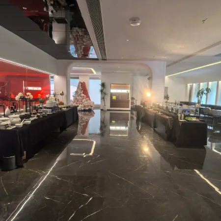 Zhao Ri International Hotel