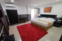 Green Town Hotels and Resorts Hotels in Si Rusa