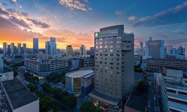 Holiday Inn Express Kunming Railway Station by IHG