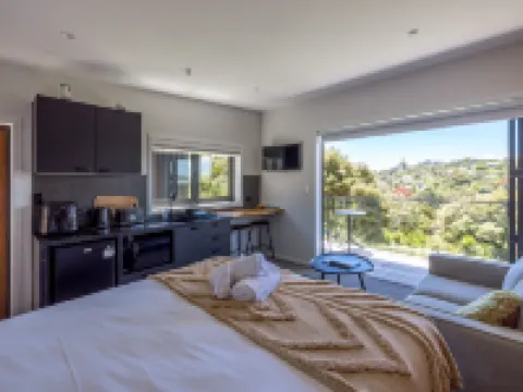 Hidden Valley Waiheke Hotels in Waiheke Island