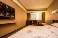 Yuanshe Hotel (Fugou Phoenix Terrace East Street) - balcón