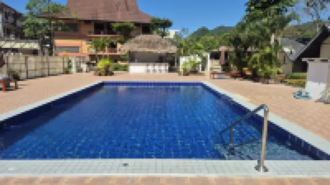 Chang Life Resort Hotels near White Sand beach