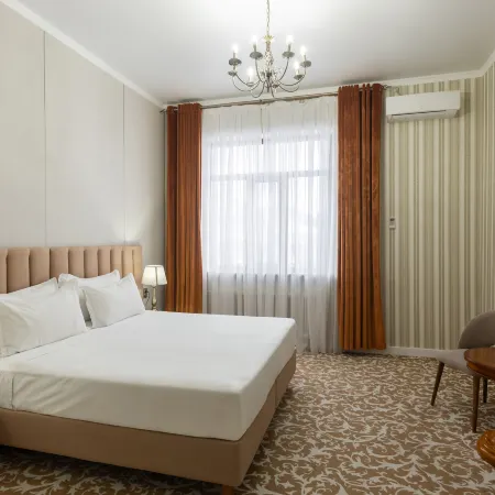 Tomiris hotel