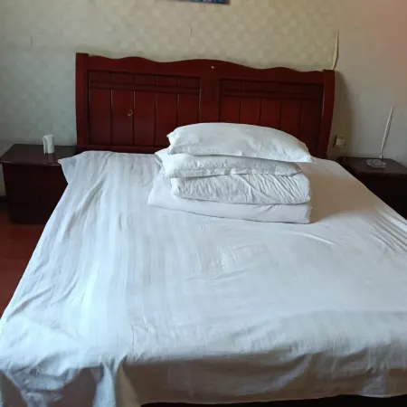Shuyang Lanbowan Inn (Wuyue Plaza)