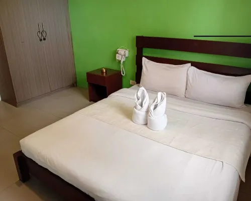 Shandong Residences Hotel berhampiran Taman Paco