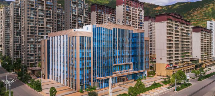 Longnan High-speed Railway Station Dongyuan Madsion Hotel โรงแรมในหลงหนาน