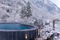 Lixian Bipeng·Shiguang Hot Spring Hotel - Romantic