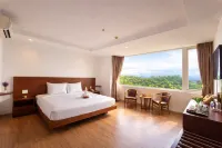 Soria Majestic Beachfront Hotel