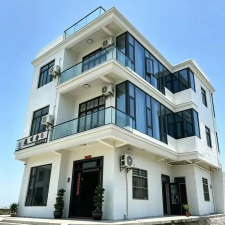 Meizhou Island Luming Homestay (Lianchi Ao Beach)