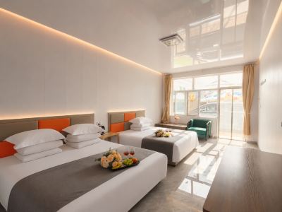 Saibei Huafu Homestay (Huitengxile Grassland)