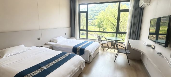 Hongqiqu Yuan Homestay Отели в г. Пиншунь